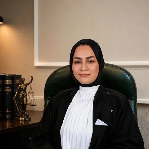 عکس نسیبه عابدیان — وکیل پایه یک دادگستری